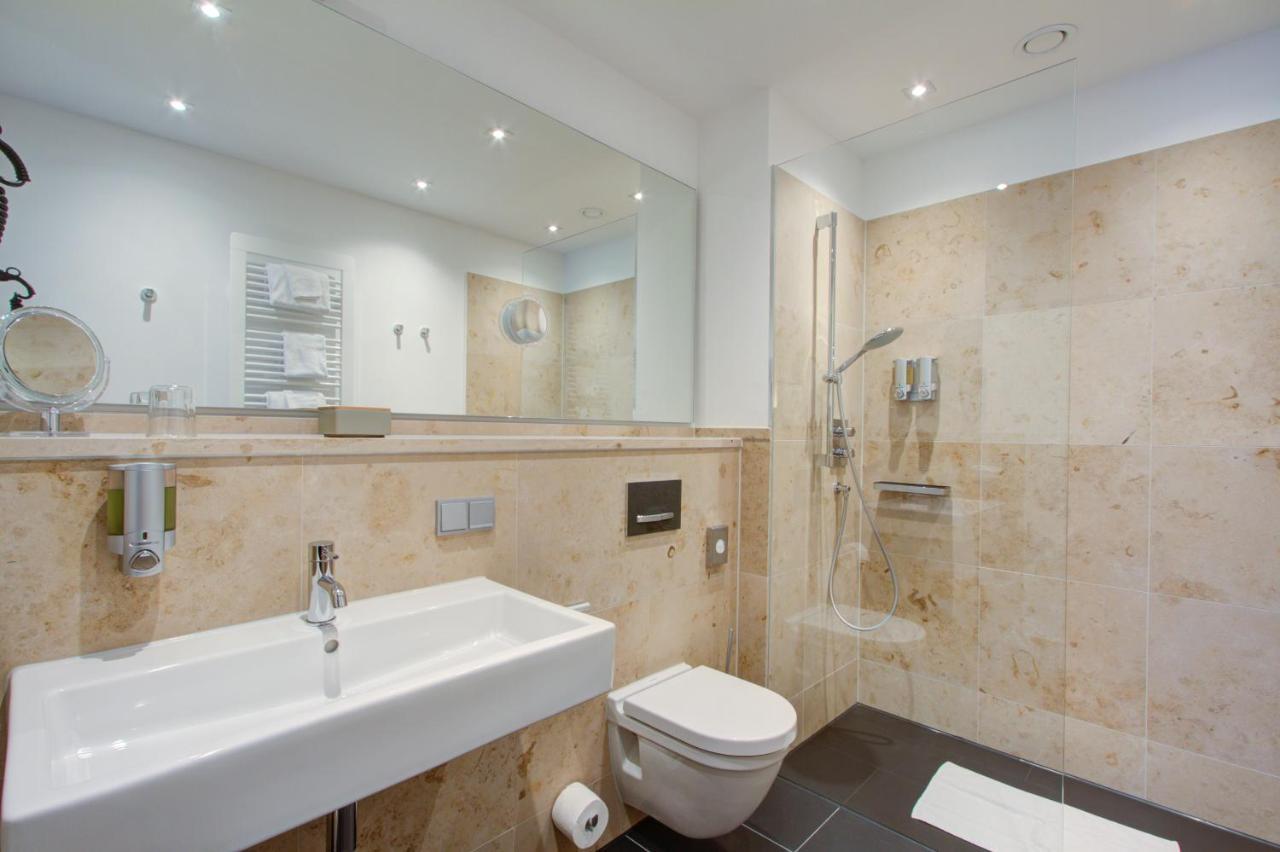 Qube Hotel Bahnstadt ハイデルベルク エクステリア 写真