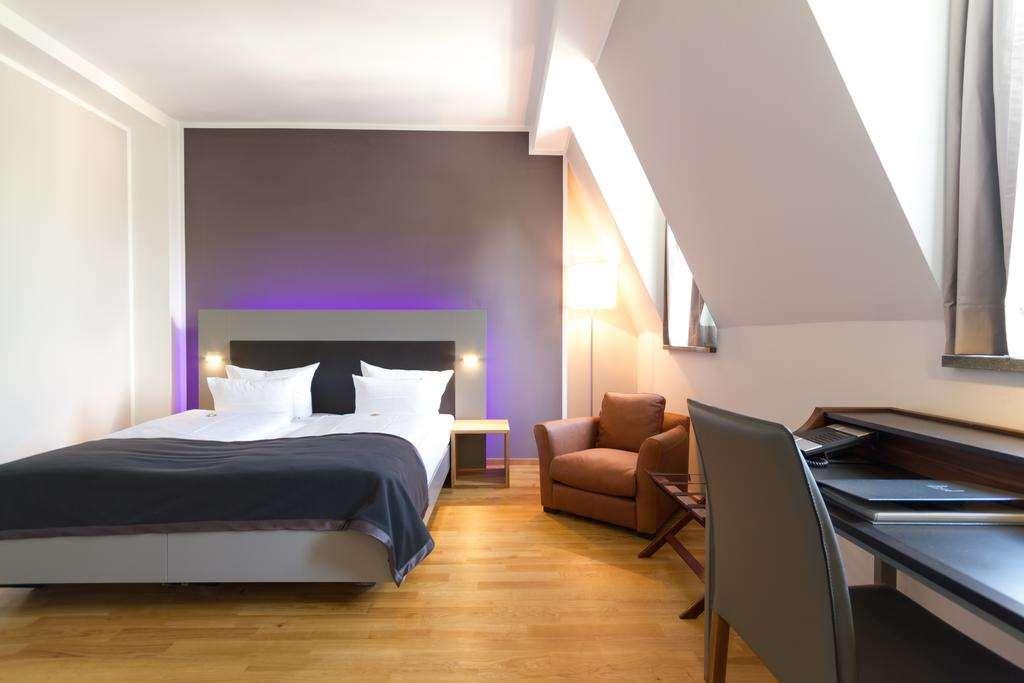 Qube Hotel Bahnstadt ハイデルベルク 部屋 写真